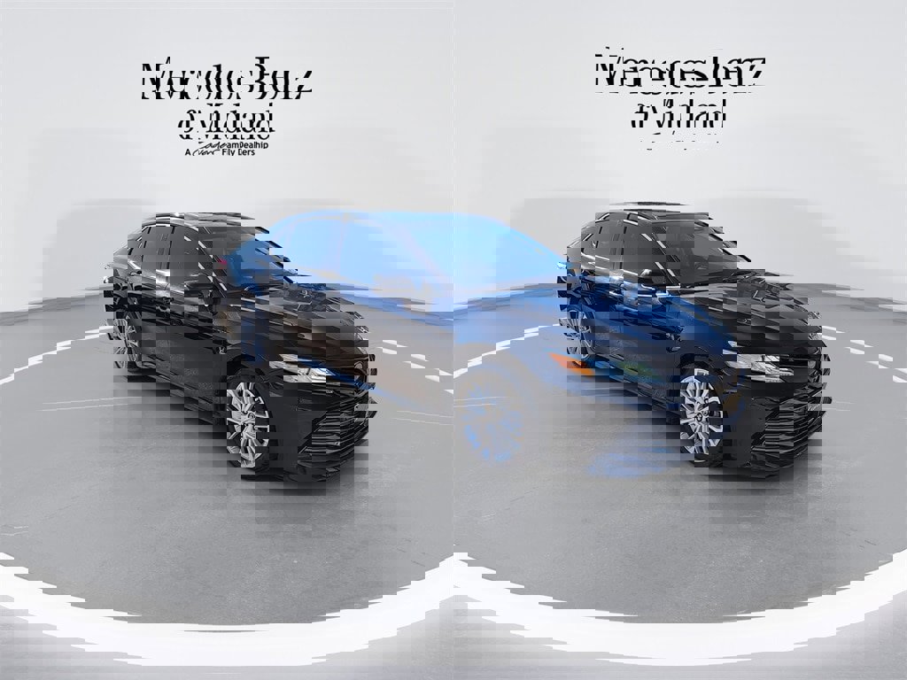 Used 2018 Toyota Camry XLE w/ Driver Assist Package image 2