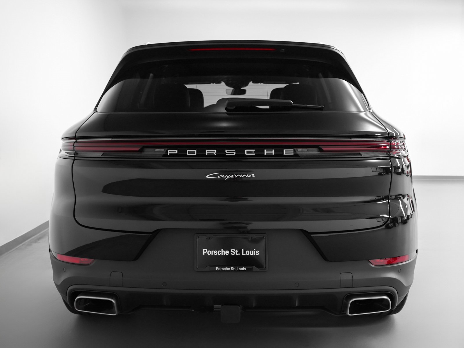 Certified 2025 Porsche Cayenne image 11