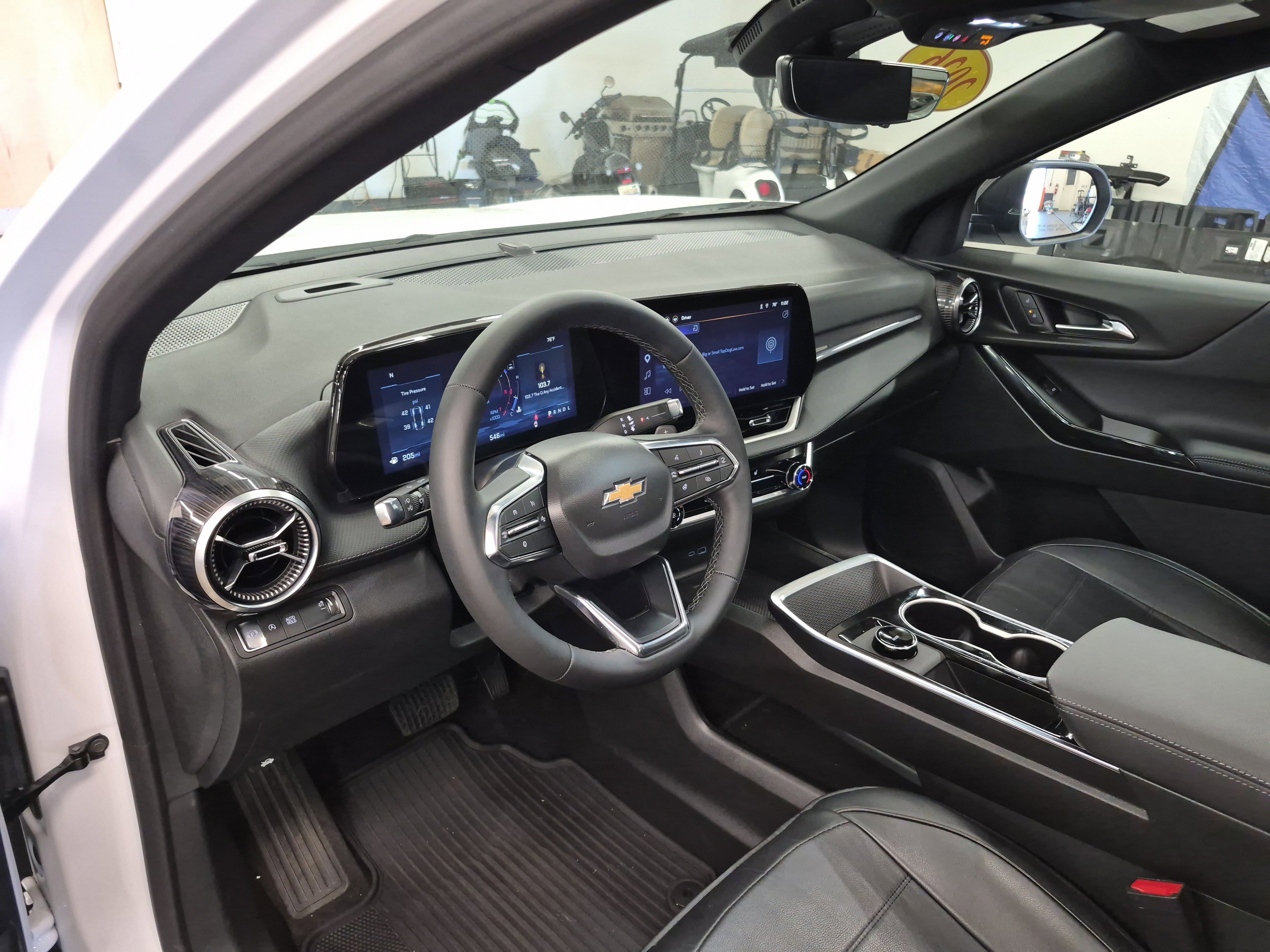 Used 2026 Chevrolet Equinox LT w/ Safety and Technology Package image 12