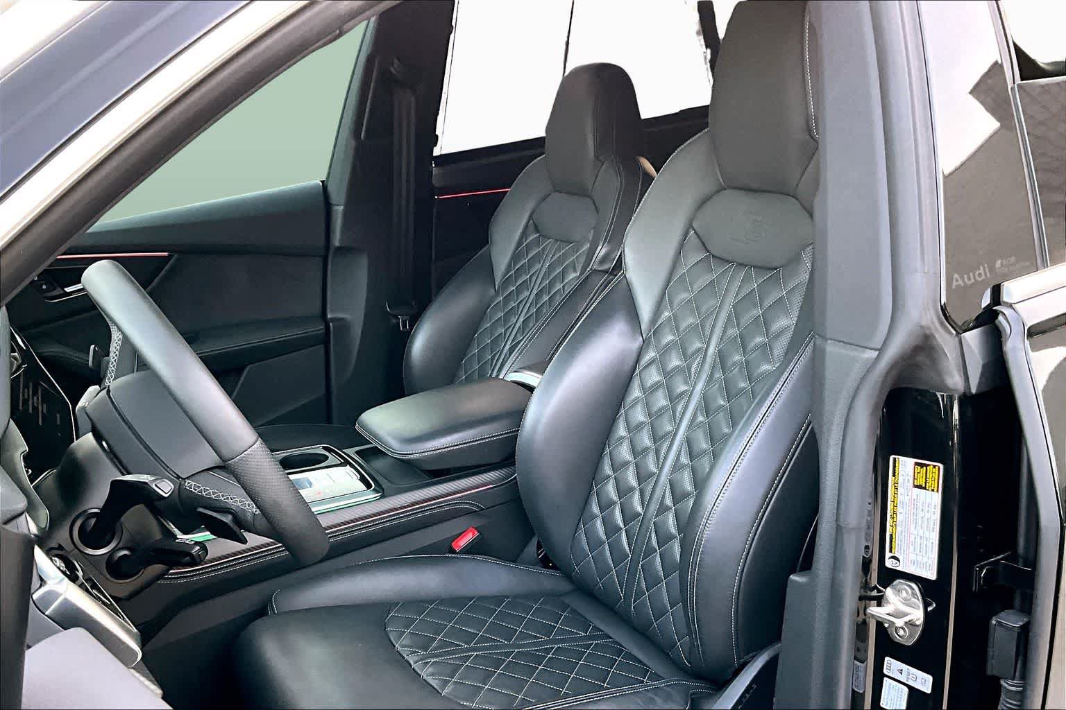 Used 2024 Audi SQ8 Premium Plus w/ S Sport Package AWD/4WD image 8