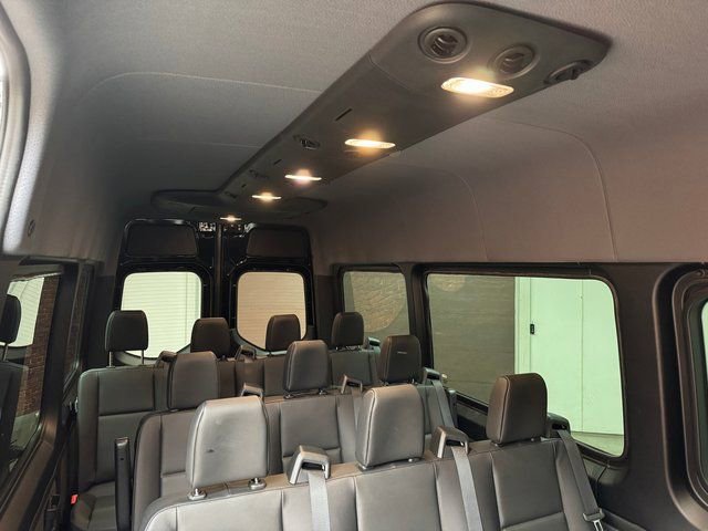 Used 2023 Mercedes-Benz Sprinter 2500 image 5