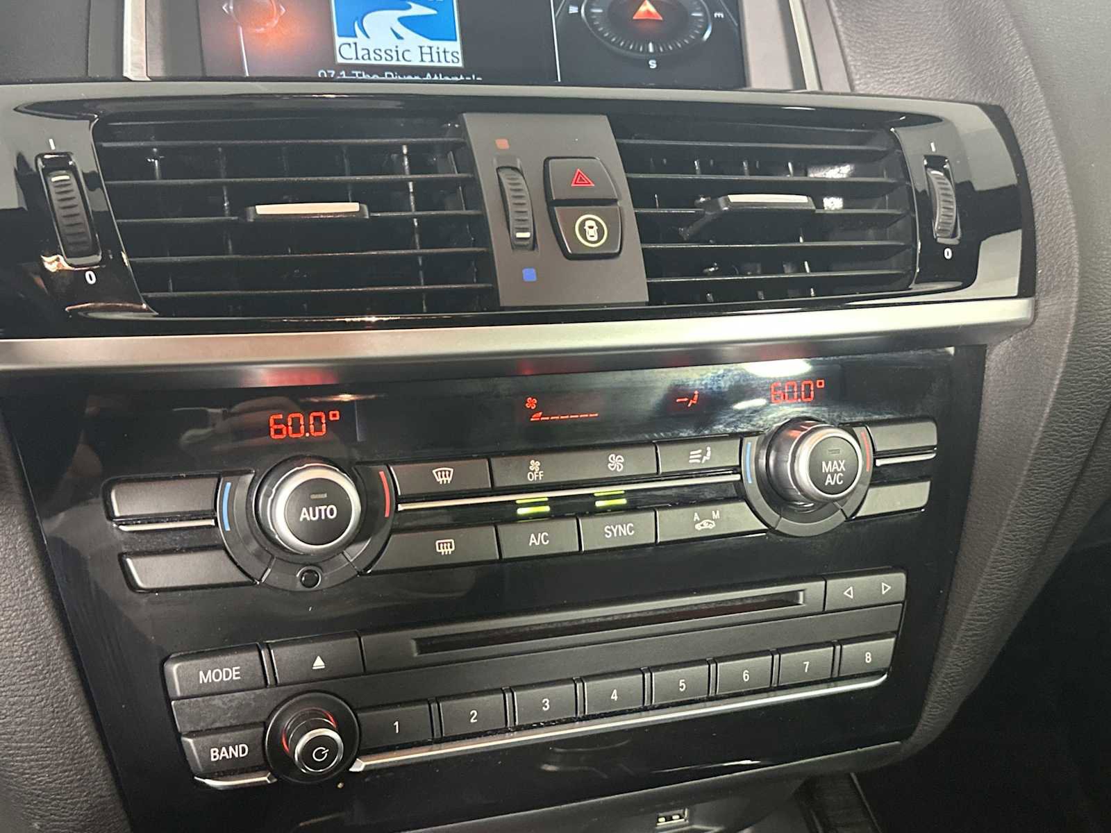 Used 2018 BMW X4 M40i AWD/4WD image 34