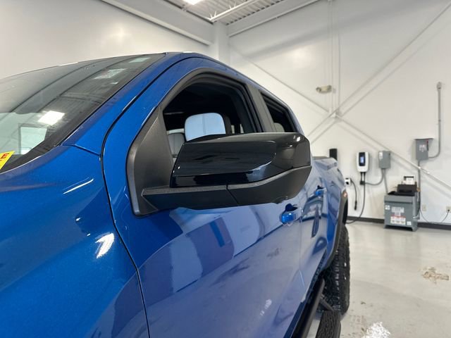 Used 2024 GMC Canyon AT4X image 17