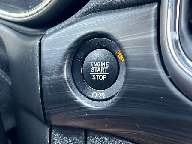 Used 2021 Jeep Grand Cherokee Laredo image 28