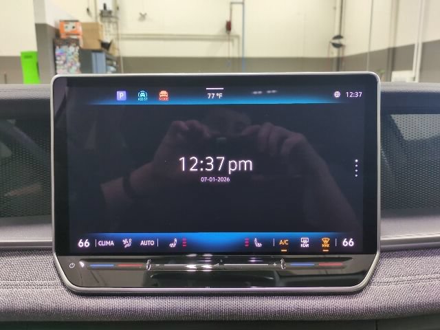 Used 2025 Volkswagen Tiguan S AWD/4WD image 9
