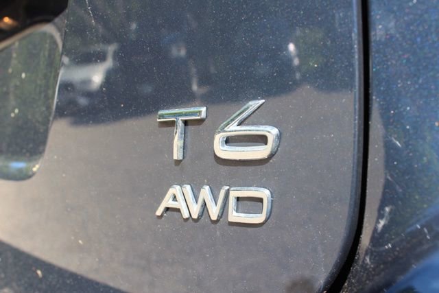 Used 2015 Volvo XC60 T6 w/ Proximity Package AWD/4WD image 12