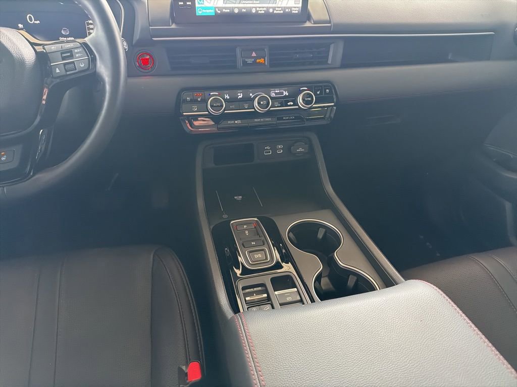 Certified 2025 Honda Pilot Black Edition image 16