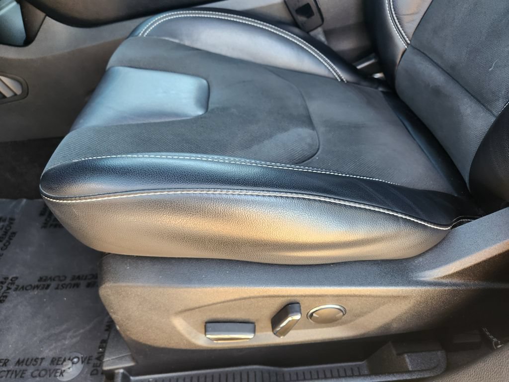 Used 2019 Ford Edge ST w/ Equipment Group 401A AWD/4WD image 30