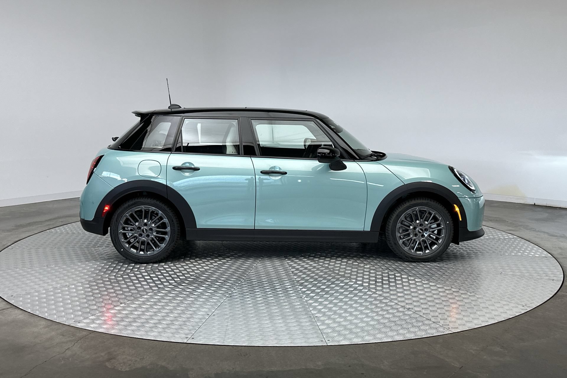 New 2027 MINI Cooper S FWD image 10