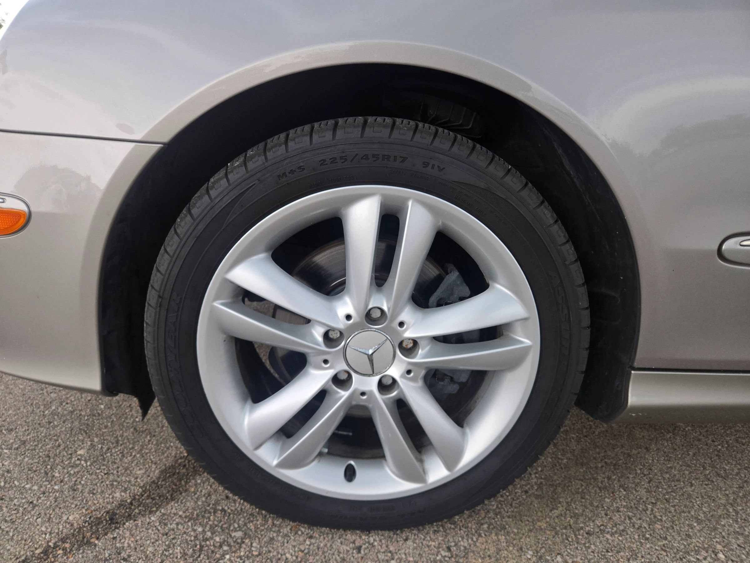 Used 2007 Mercedes-Benz CLK 350 Coupe image 13