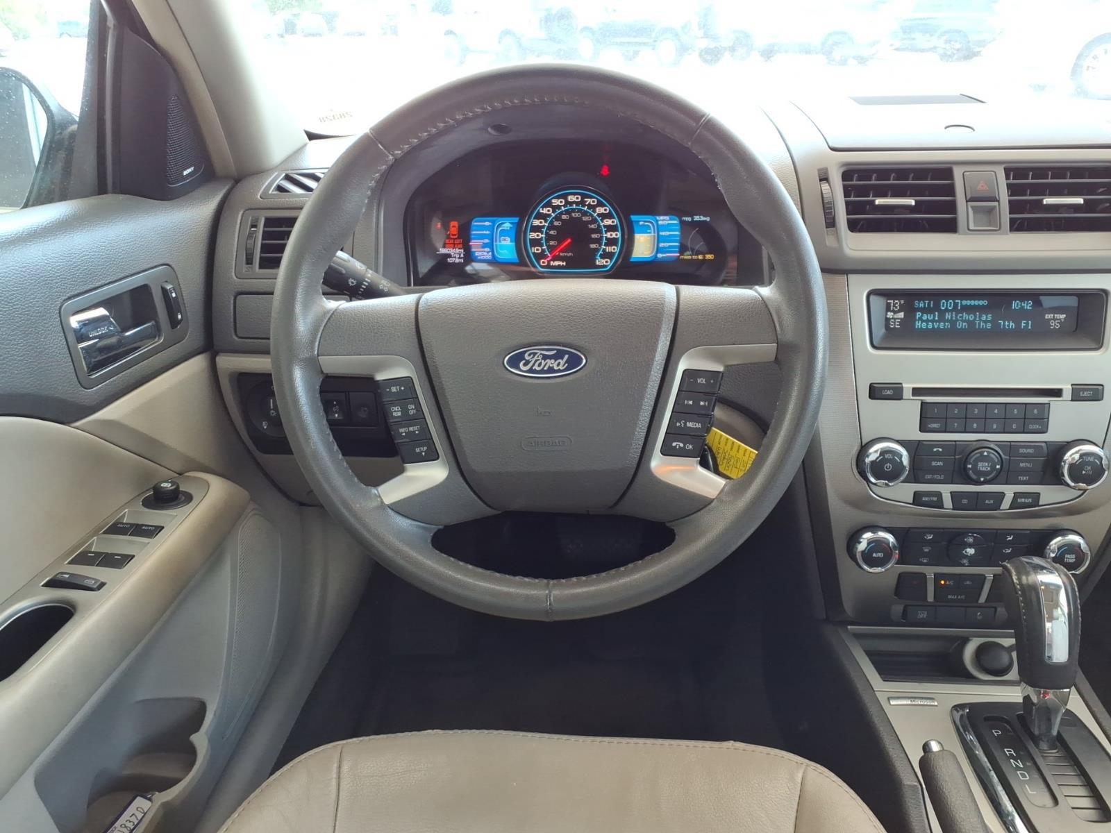 Used 2012 Ford Fusion Hybrid FWD image 18