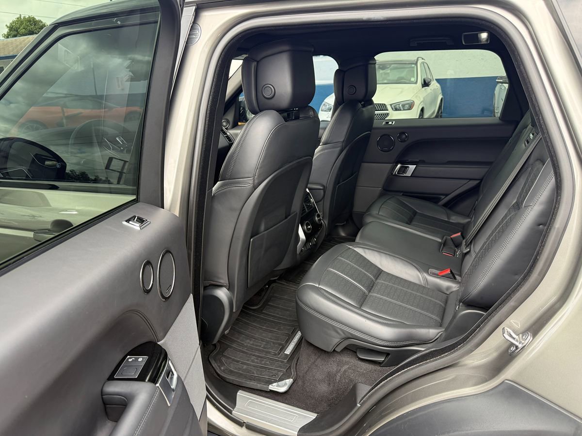 Used 2018 Land Rover Range Rover Sport HSE Dynamic AWD/4WD image 12