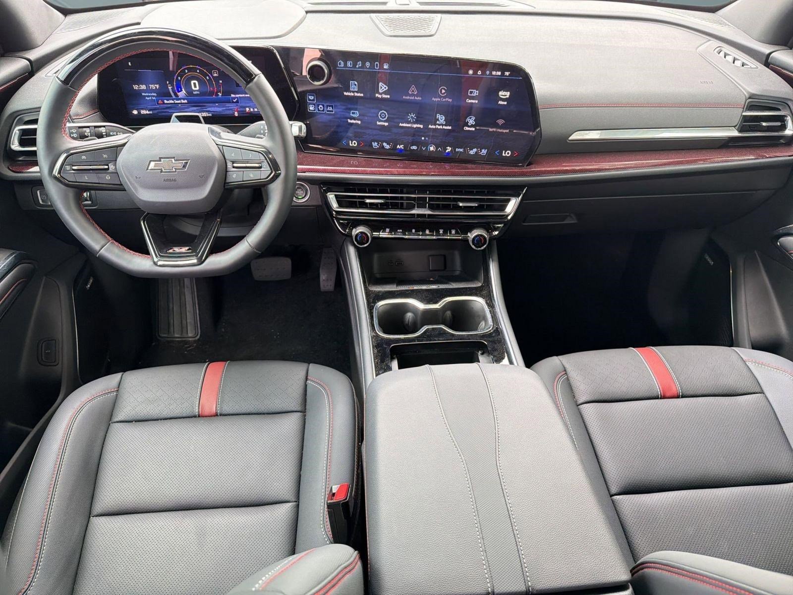 Certified 2024 Chevrolet Traverse RS image 16