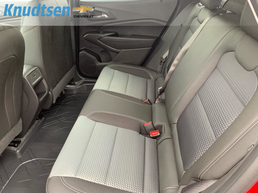 New 2026 Chevrolet Trax LT w/ Driver Confidence Package image 16