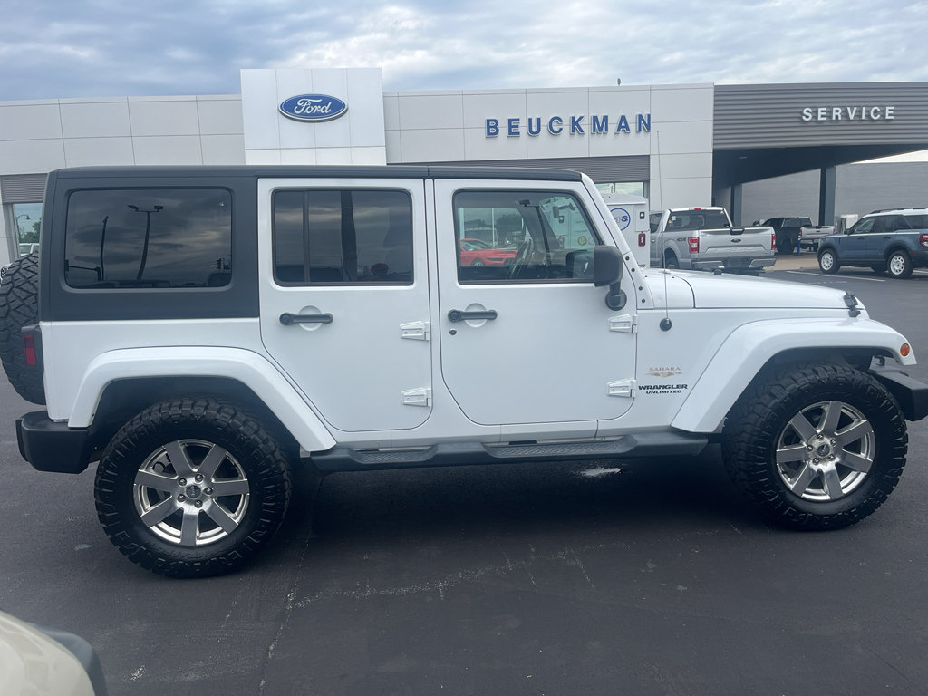 Used 2012 Jeep Wrangler Unlimited Sahara w/ Connectivity Group AWD/4WD image 12