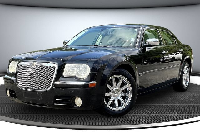 Used 2006 Chrysler 300 C w/ Navigation & Sound Group II