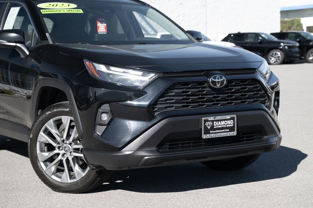 Used 2023 Toyota RAV4 XLE Premium AWD/4WD image 9