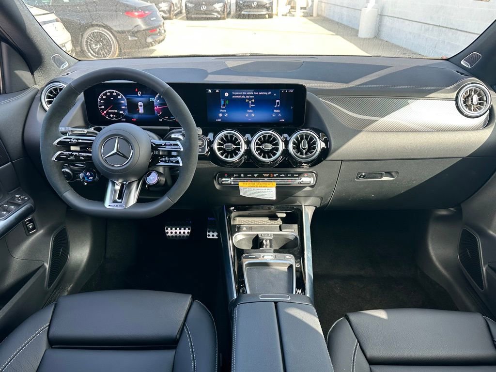 New 2025 Mercedes-Benz GLA 35 AMG 4MATIC image 30