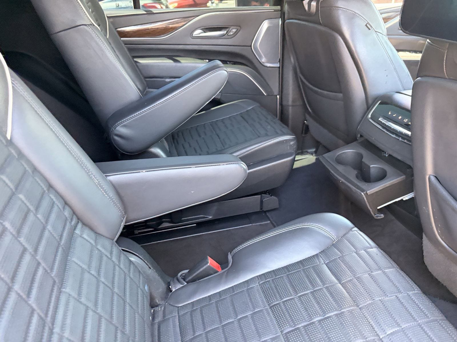 Used 2022 Cadillac Escalade Sport Platinum AWD/4WD image 14
