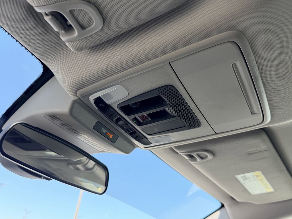 Used 2025 Honda Accord SE image 32