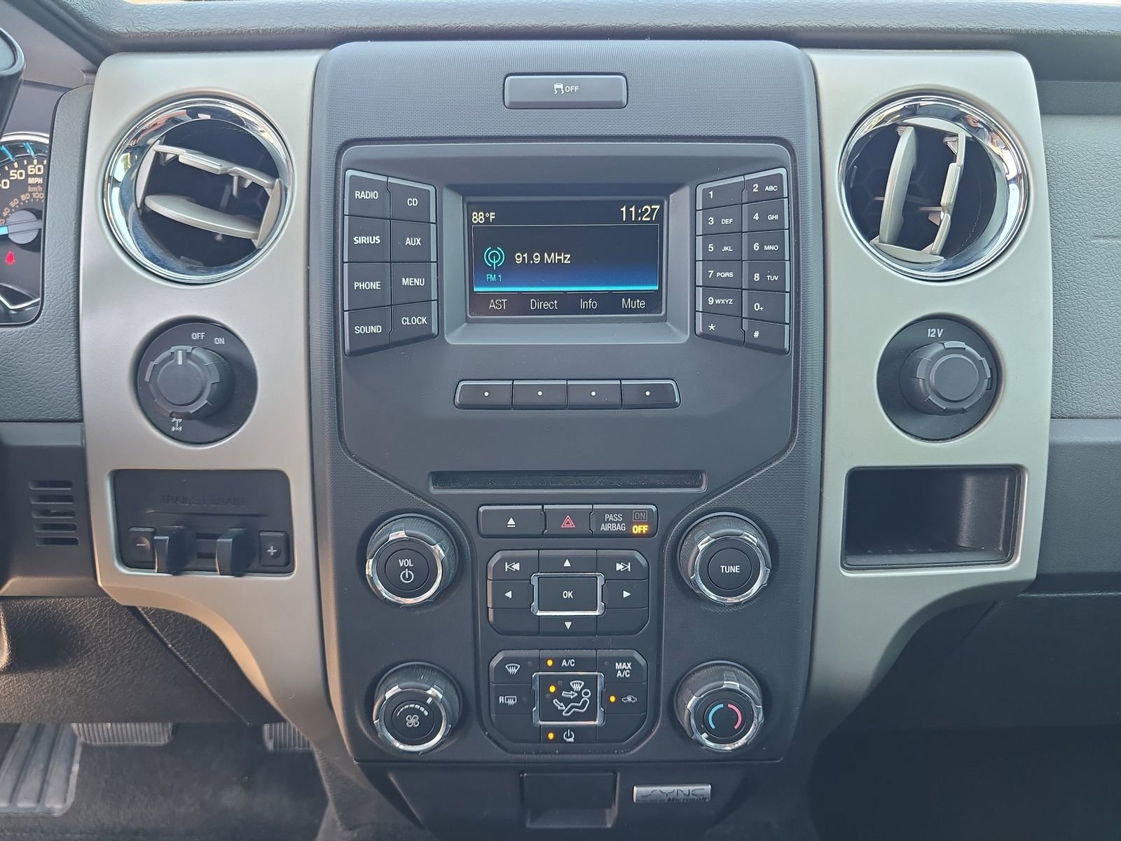 Used 2014 Ford F150 XLT w/ Equipment Group 302A Luxury RWD image 17