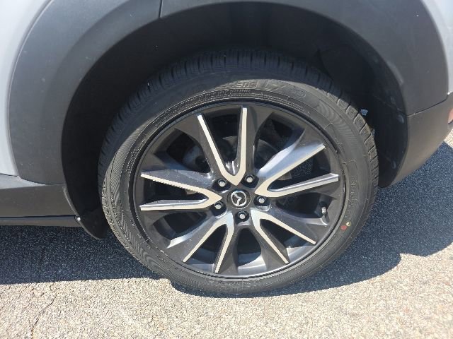 Used 2018 MAZDA CX-3 Touring FWD image 5