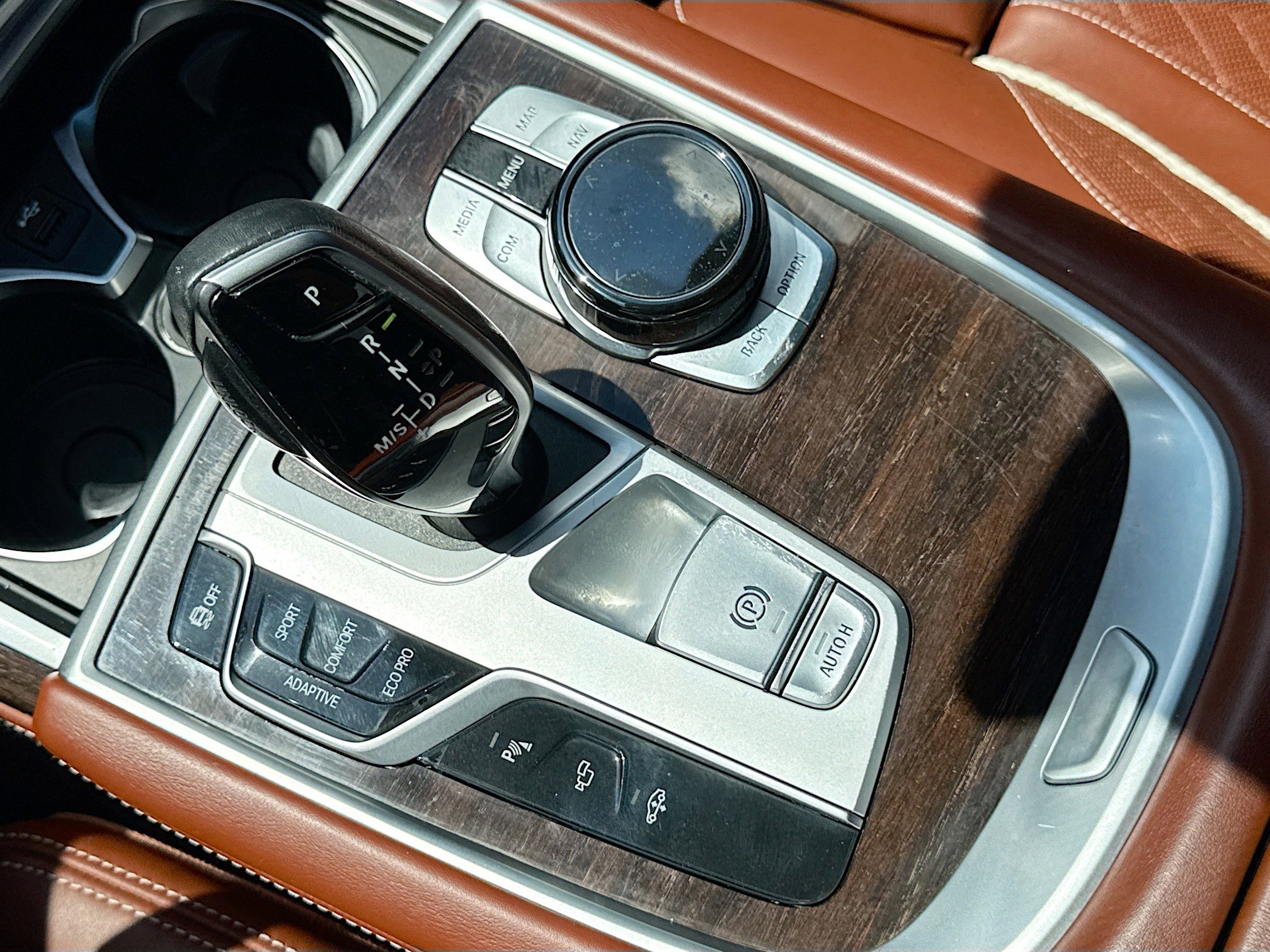 Used 2022 BMW 750i xDrive w/ Executive Package AWD/4WD image 29