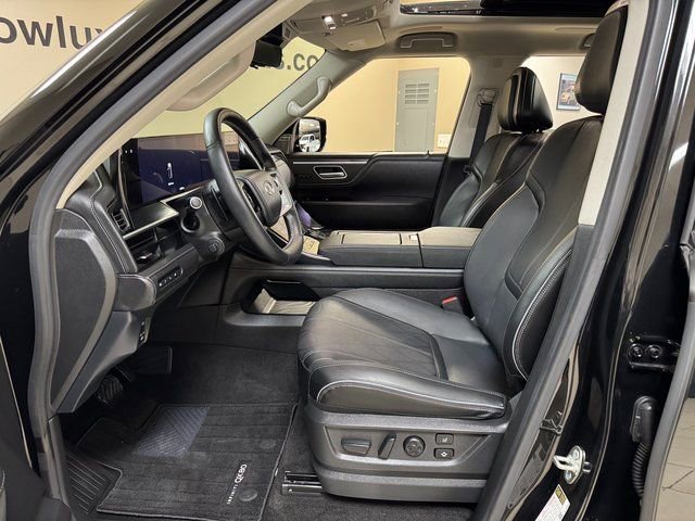 Used 2025 INFINITI QX80 Sensory AWD/4WD image 8