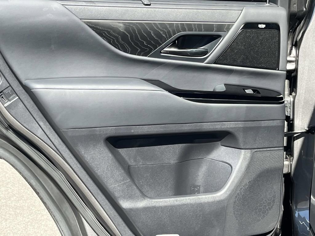 Used 2023 Lexus LX 600 4WD w/ Appearance Package image 24