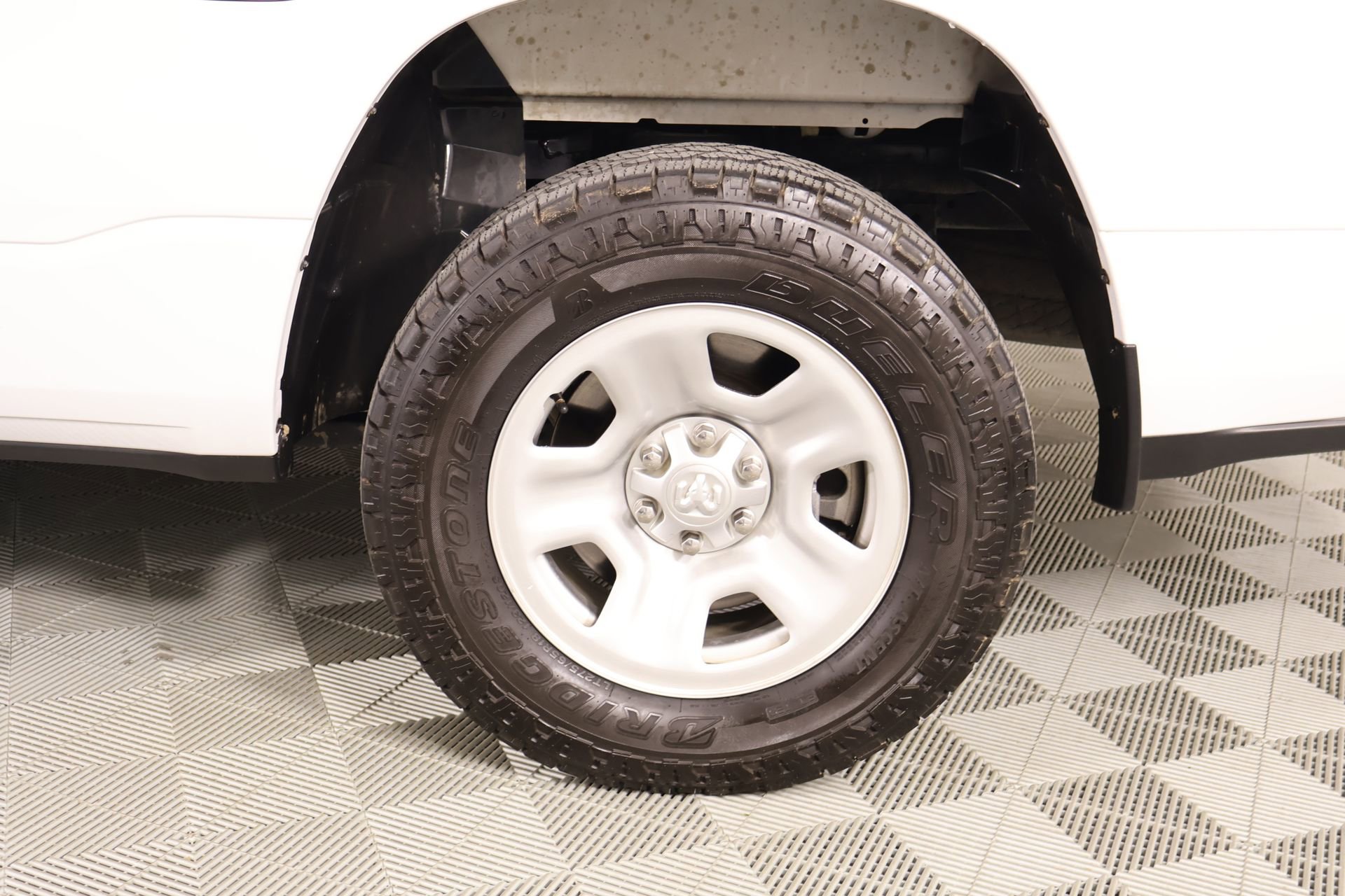 Used 2023 RAM 1500 Tradesman w/ Level 1 Safety Group AWD/4WD image 17