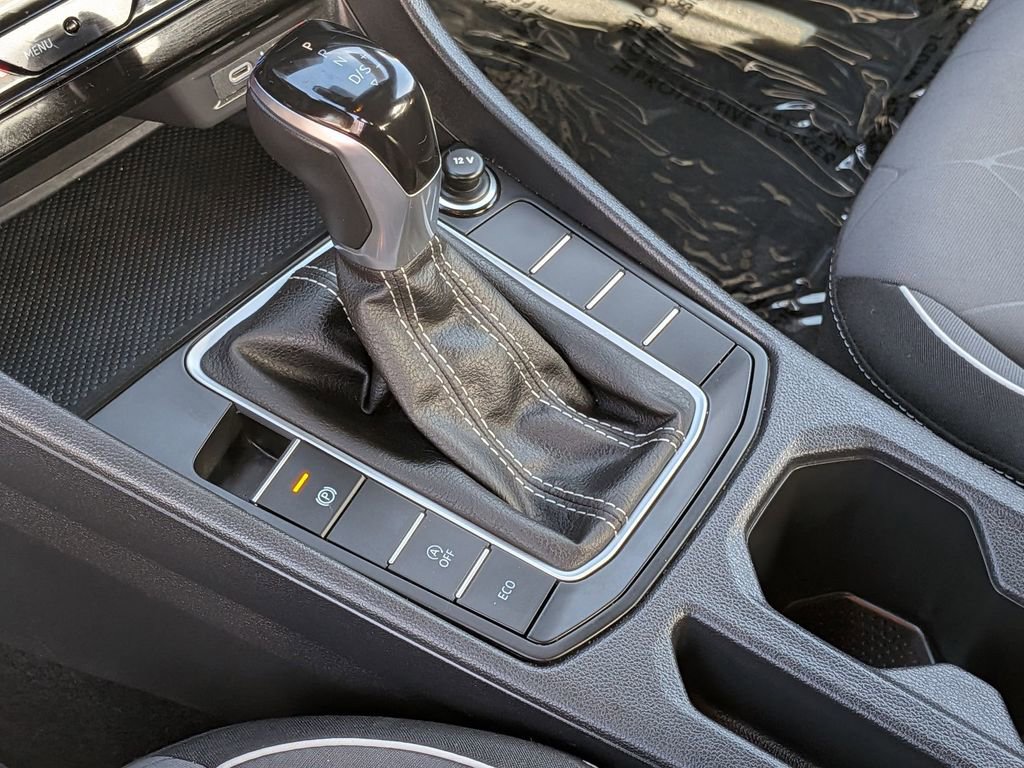 Used 2025 Volkswagen Jetta Sport image 20