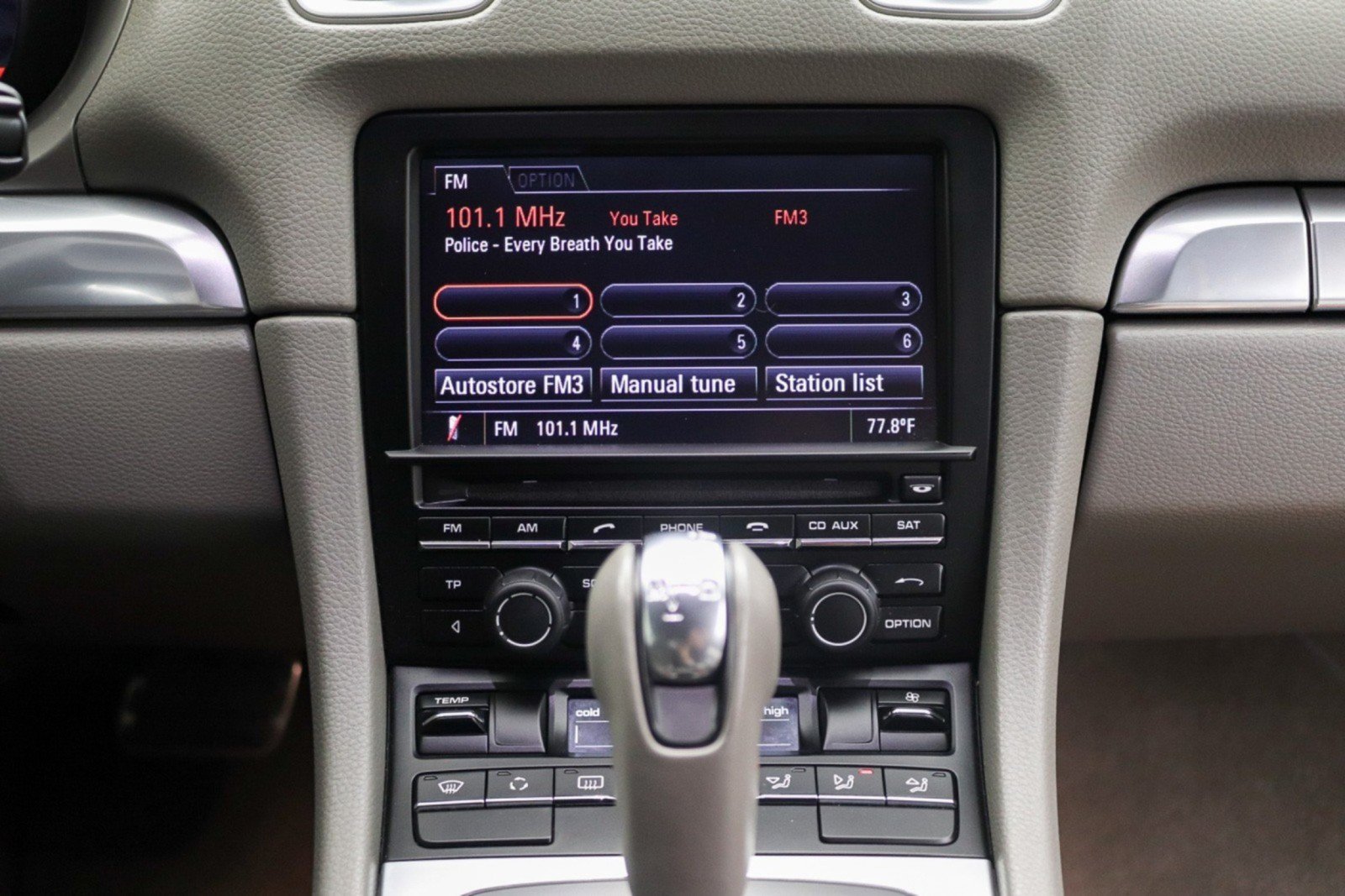 Used 2014 Porsche Cayman RWD image 16