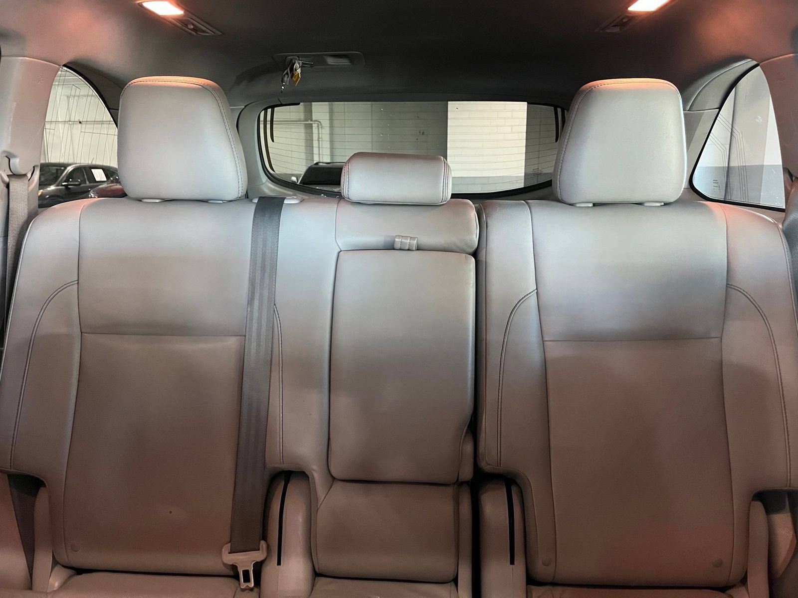 Used 2016 Toyota Highlander XLE FWD image 21