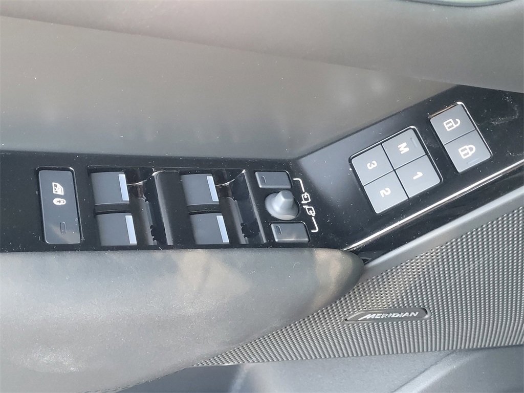 New 2026 Land Rover Range Rover Velar S image 11