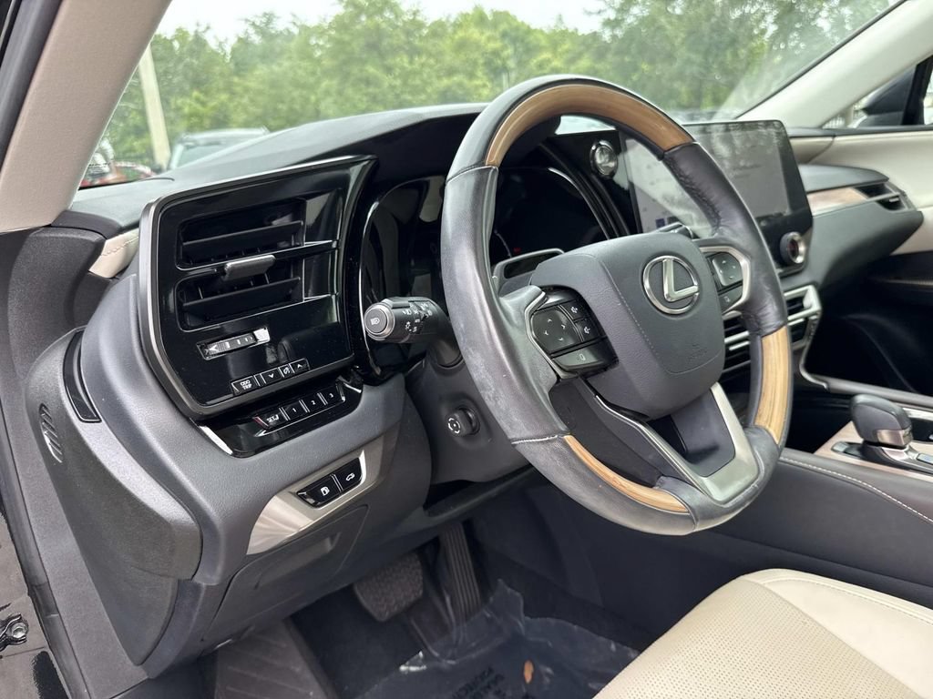 Used 2024 Lexus RX 350 Premium Plus w/ Convenience Package FWD image 22