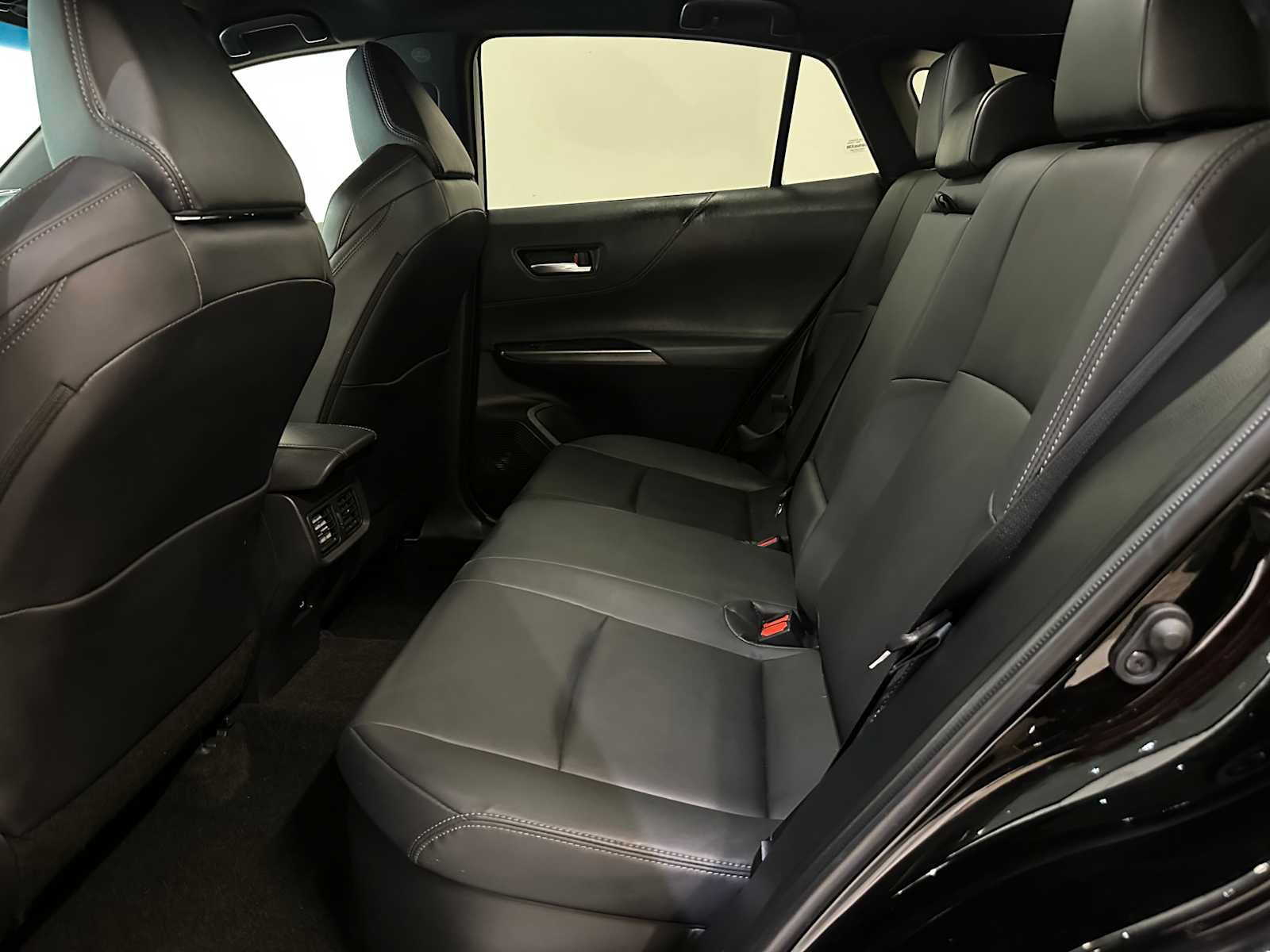 Certified 2024 Toyota Venza XLE AWD/4WD image 23
