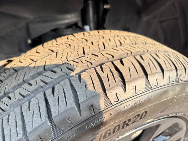 Used 2025 Jeep Wrangler Unlimited Sahara AWD/4WD image 25