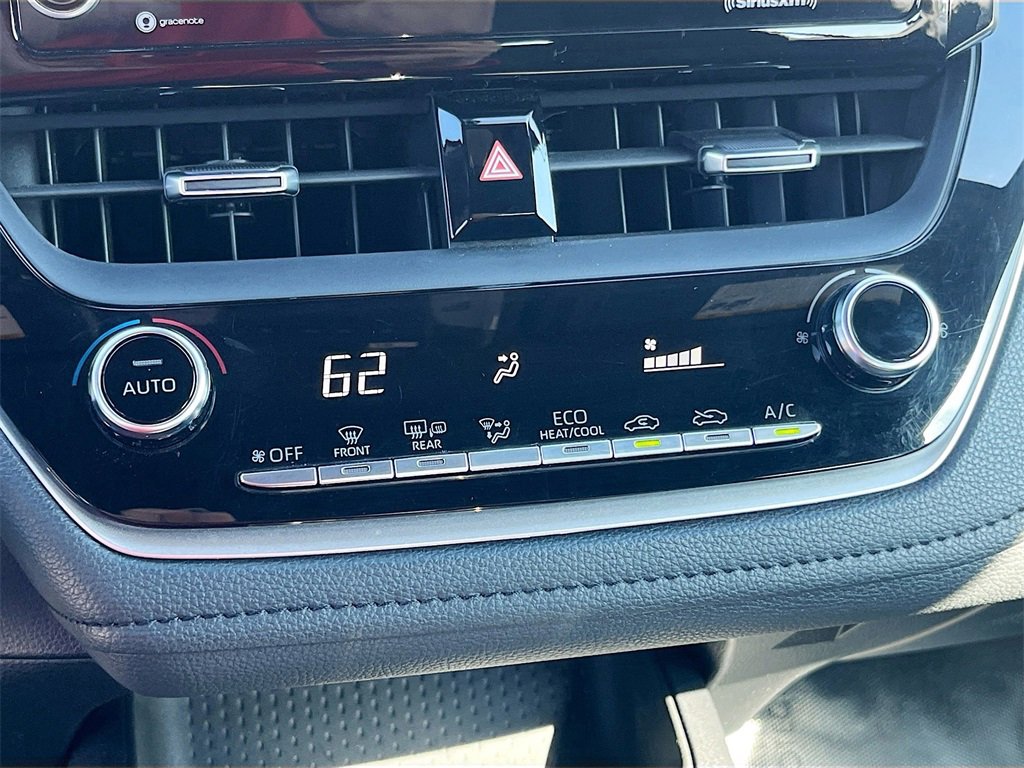 Used 2022 Toyota Corolla SE image 15