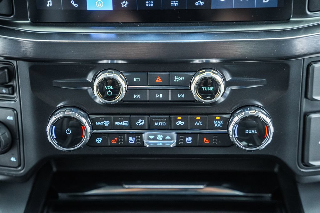 New 2026 Ford F250 Lariat w/ Lariat Premium Package AWD/4WD image 27