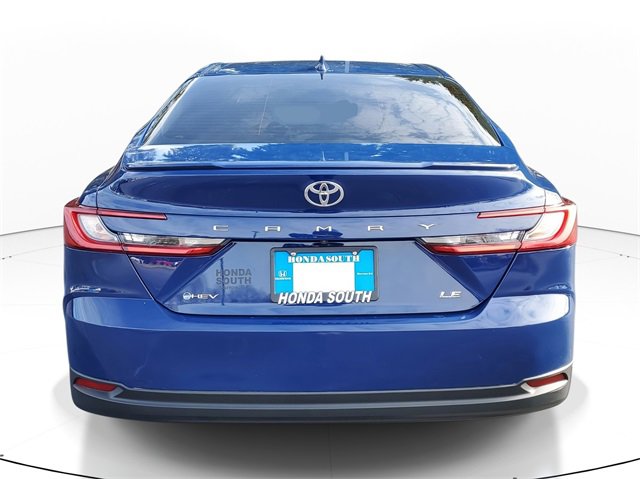 Used 2025 Toyota Camry LE w/ Convenience Package image 5