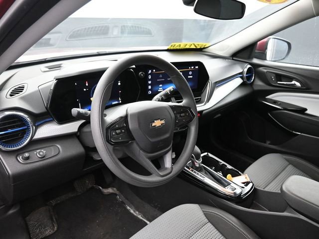 Used 2025 Chevrolet Trax LT image 21