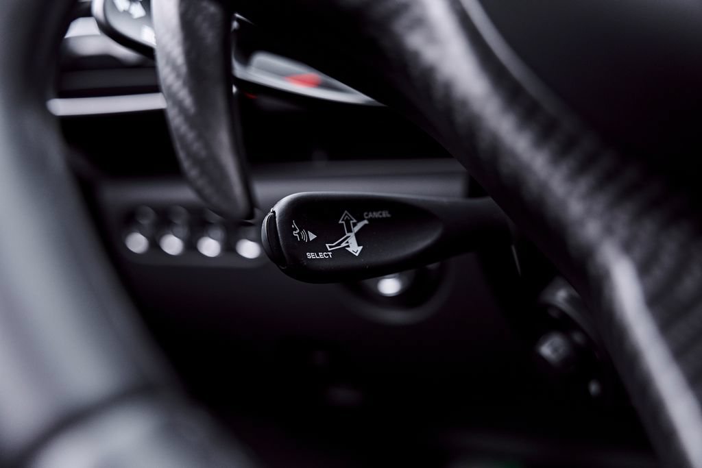 Used 2023 McLaren Artura RWD image 64