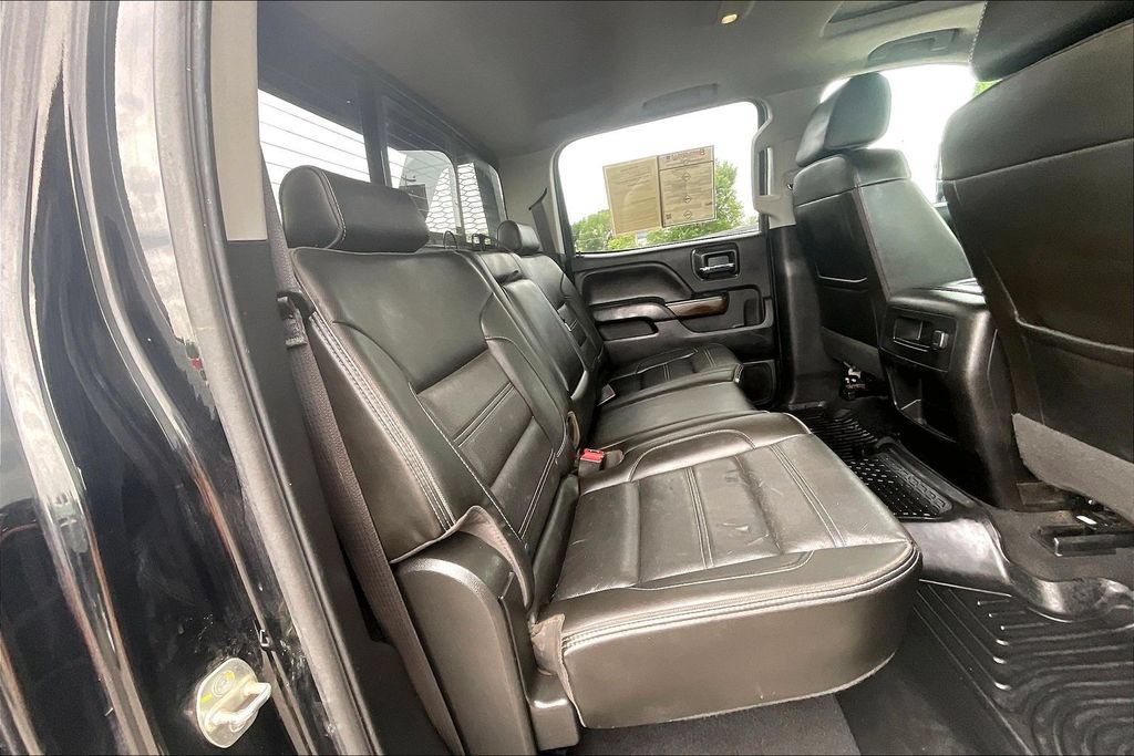 Used 2019 GMC Sierra 2500 Denali w/ Suspension Package, Off-Road AWD/4WD image 27