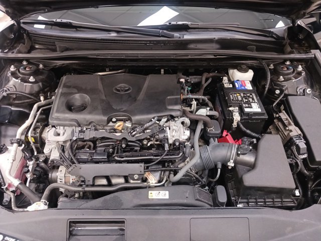 Used 2021 Toyota Camry XSE image 31