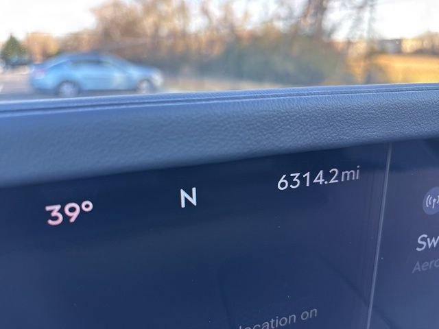 Certified 2025 Lincoln Nautilus Premier image 15