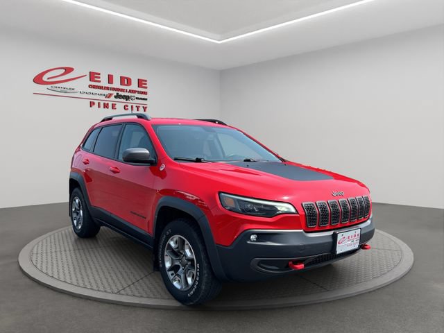 Used 2019 Jeep Cherokee Trailhawk w/ Comfort & Convenience Group AWD/4WD image 12