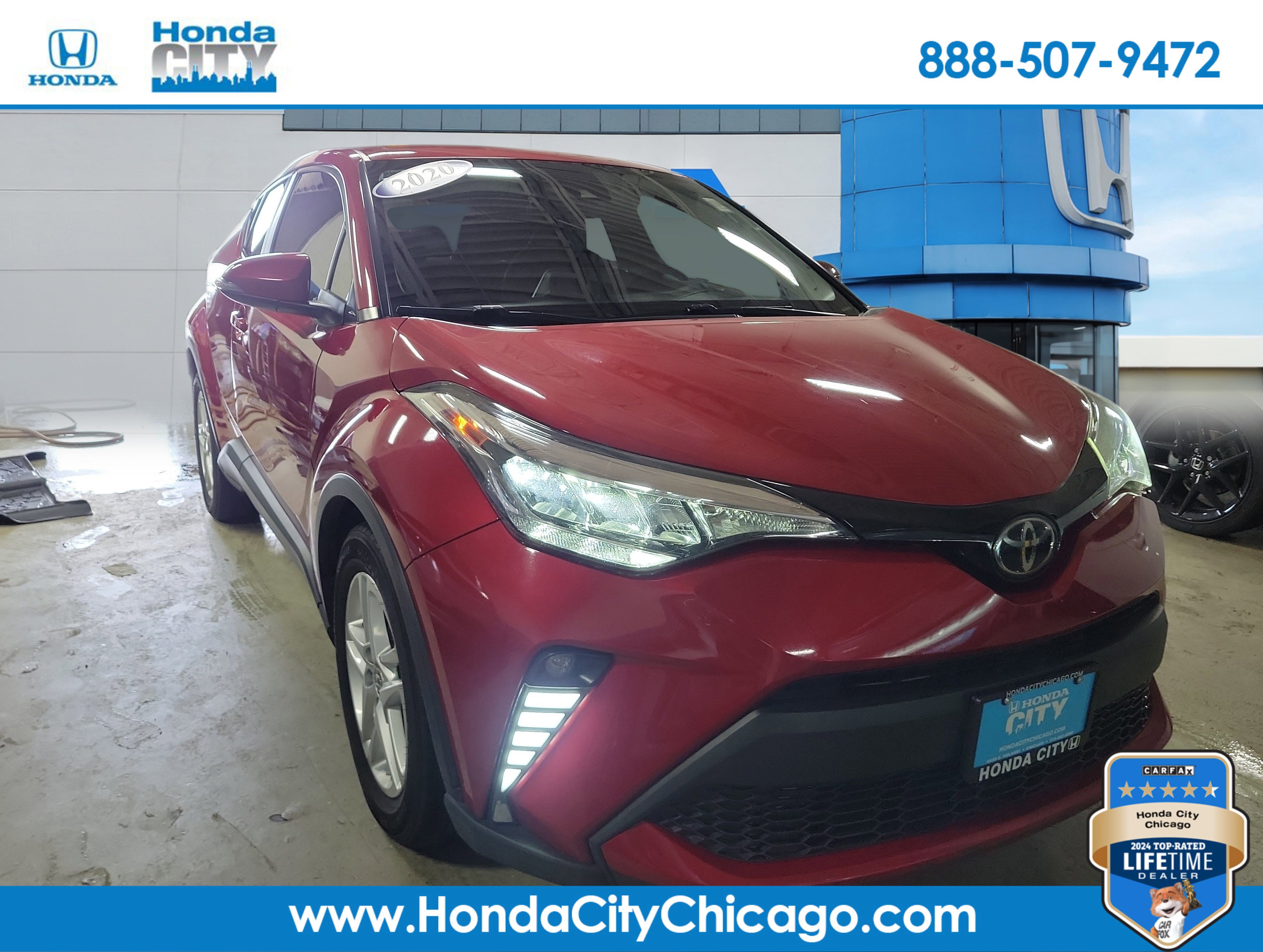 Used 2020 Toyota C-HR LE FWD image 1