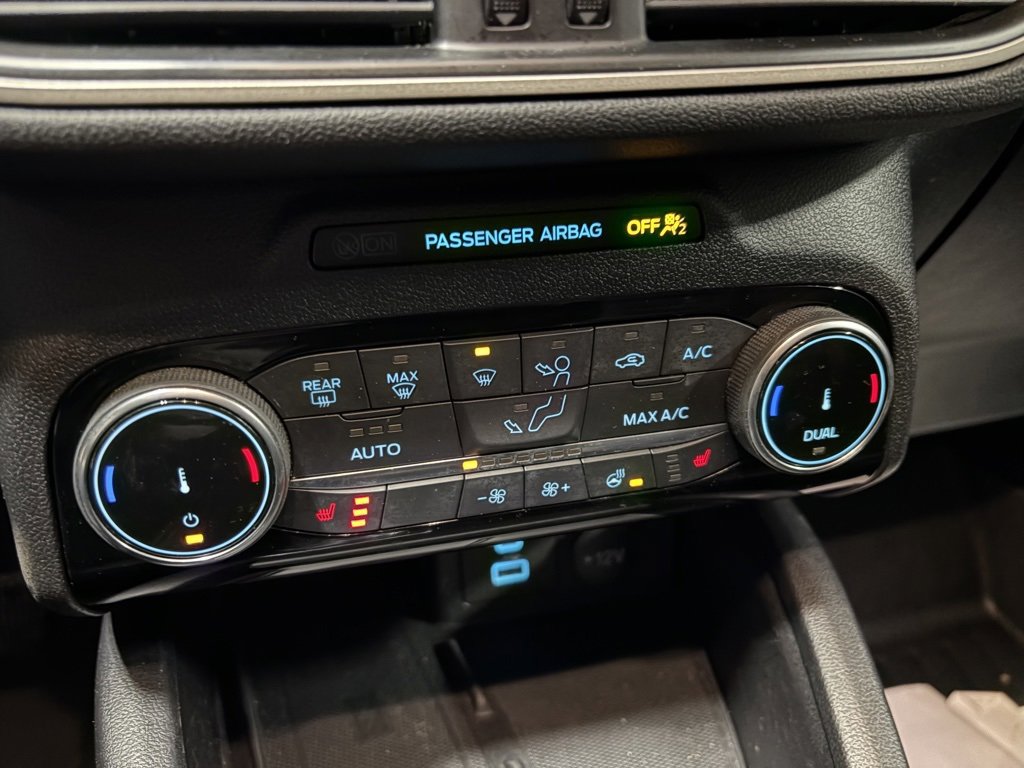 Used 2022 Ford Escape SEL w/ Technology Package image 14