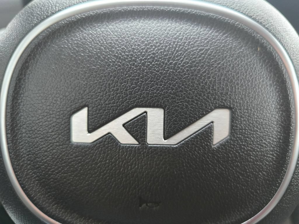 Certified 2026 Kia Carnival SX FWD image 25