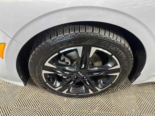Used 2022 Kia K5 GT-Line AWD/4WD image 10